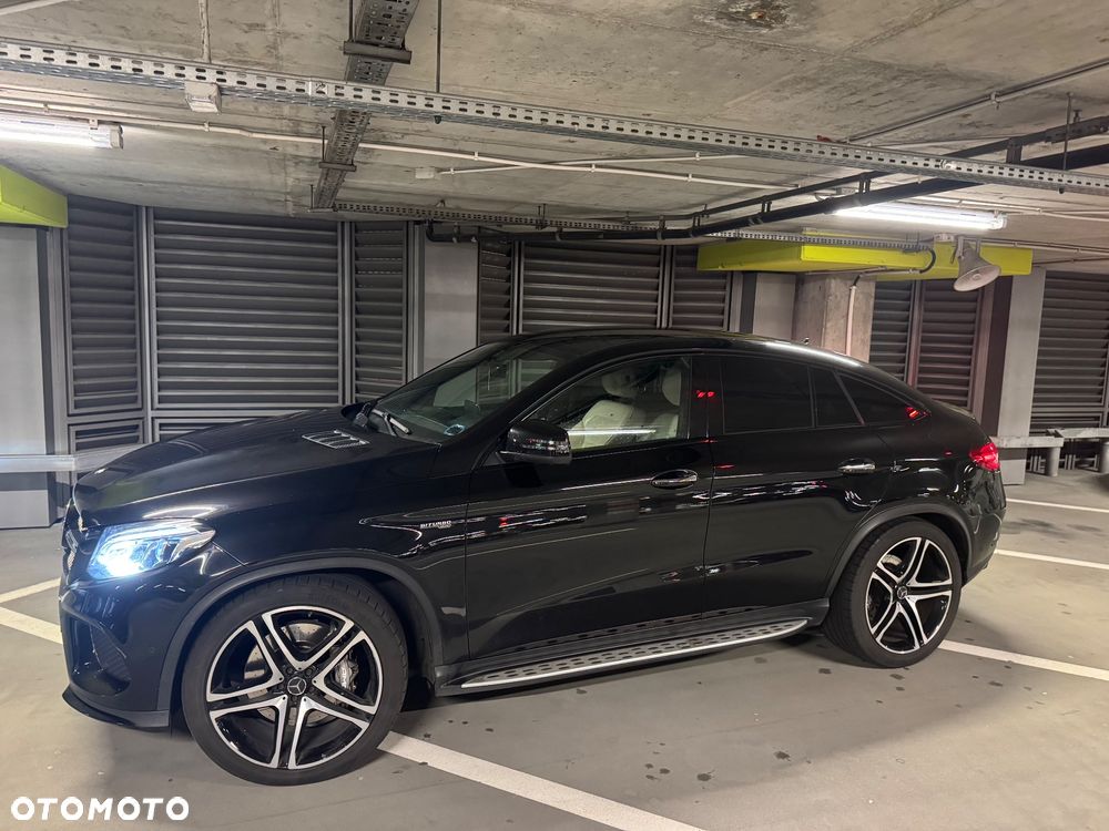 Mercedes-Benz GLE AMG Coupe 43 4-Matic - 29