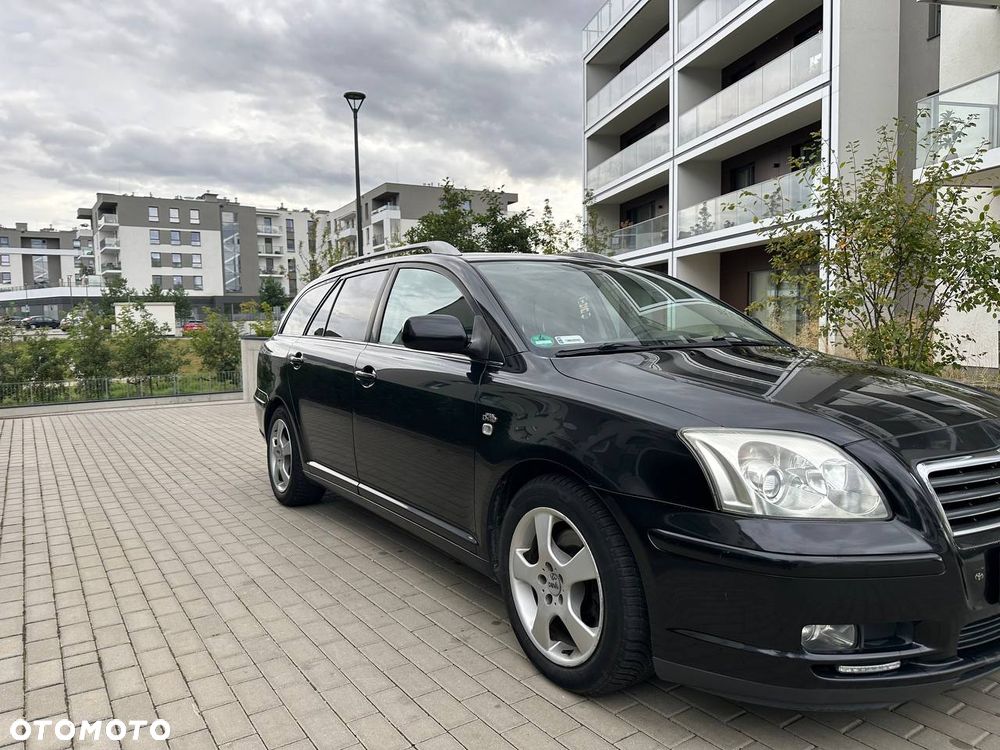 Toyota Avensis 2.0 D-4D High - 2