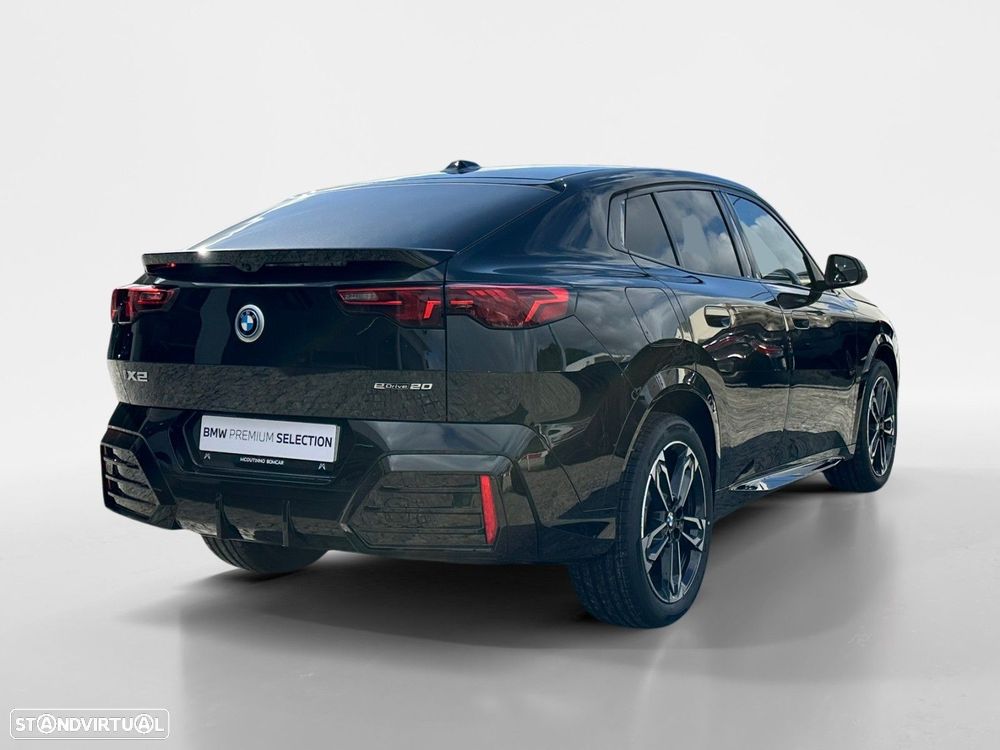 BMW iX2 eDrive20 - 5