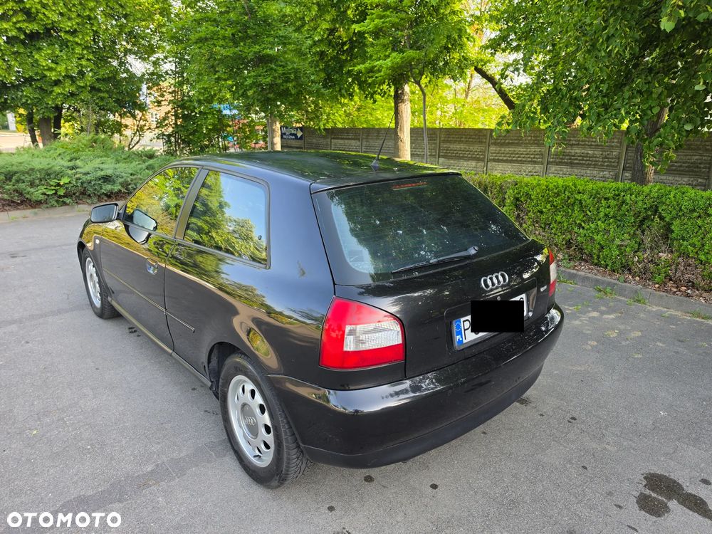 Audi A3 3-drzwiowe 1.6 FSI Ambiente - 7