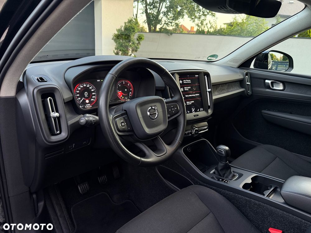 Volvo XC 40 D3 SCR Momentum - 18