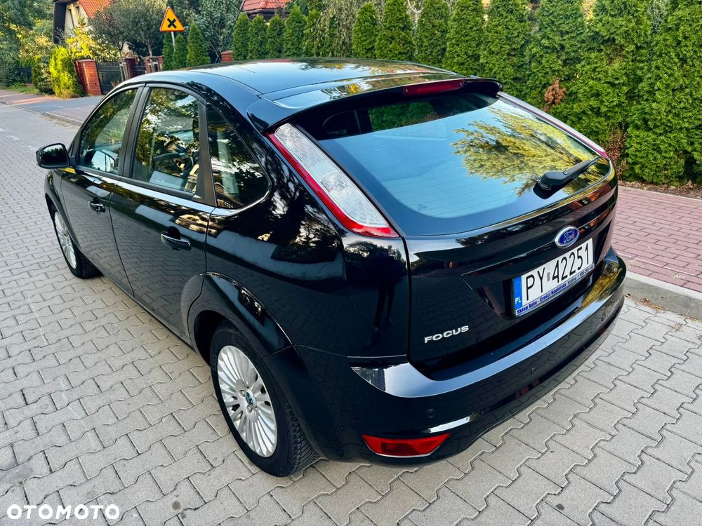 Ford Focus 1.8 FF Ghia - 19