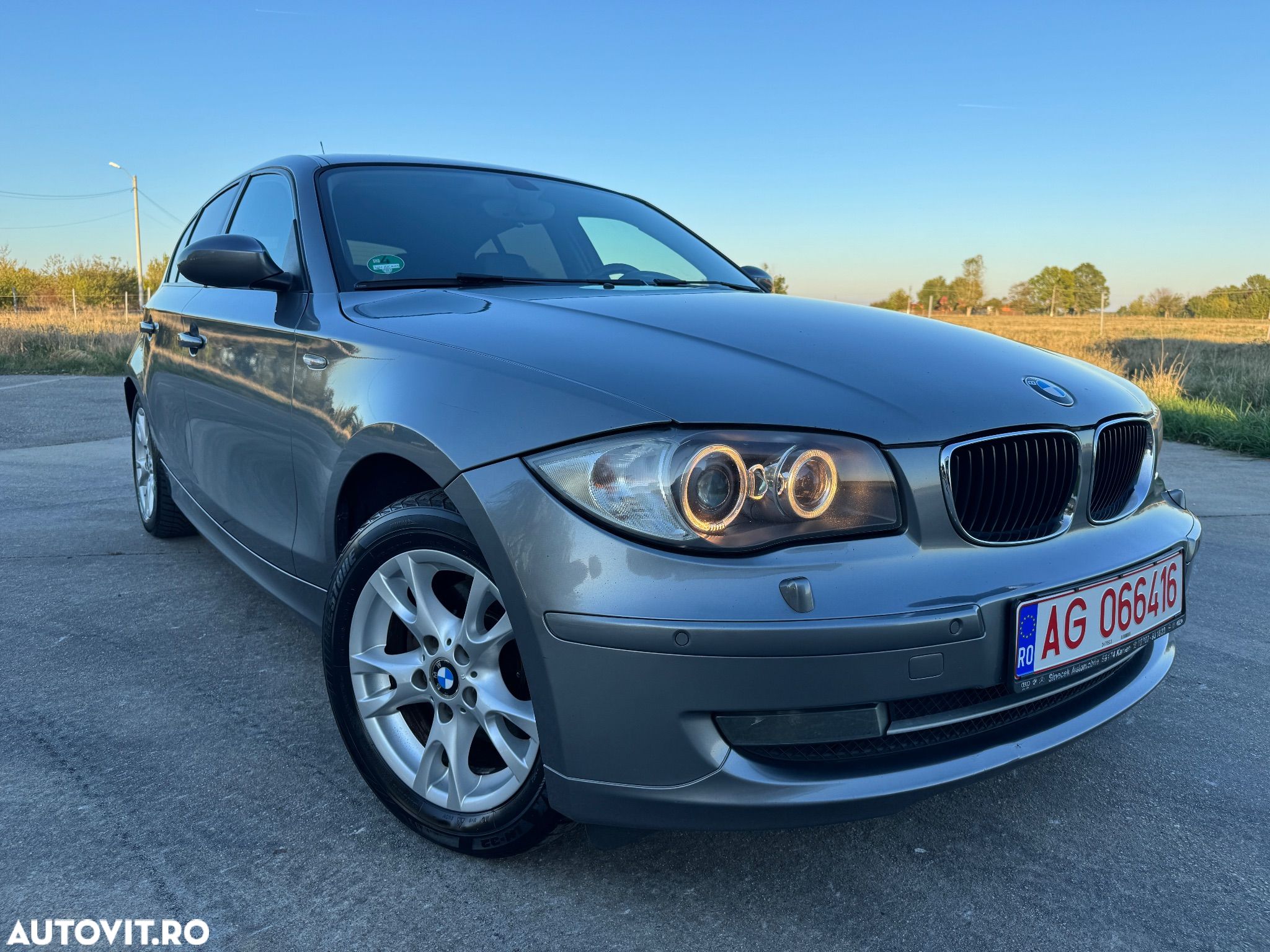 BMW Seria 3 318d - 1