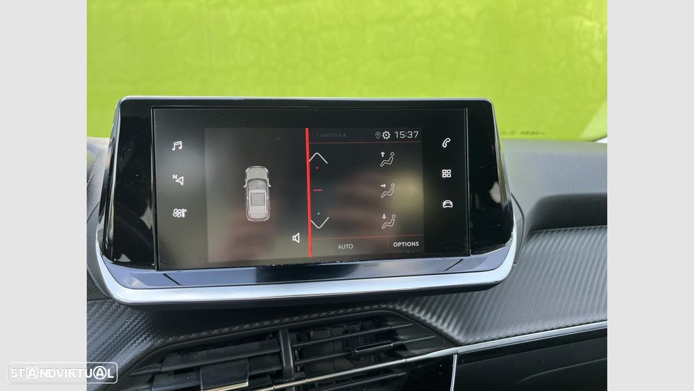 Peugeot 2008 1.2 PureTech Allure - 11