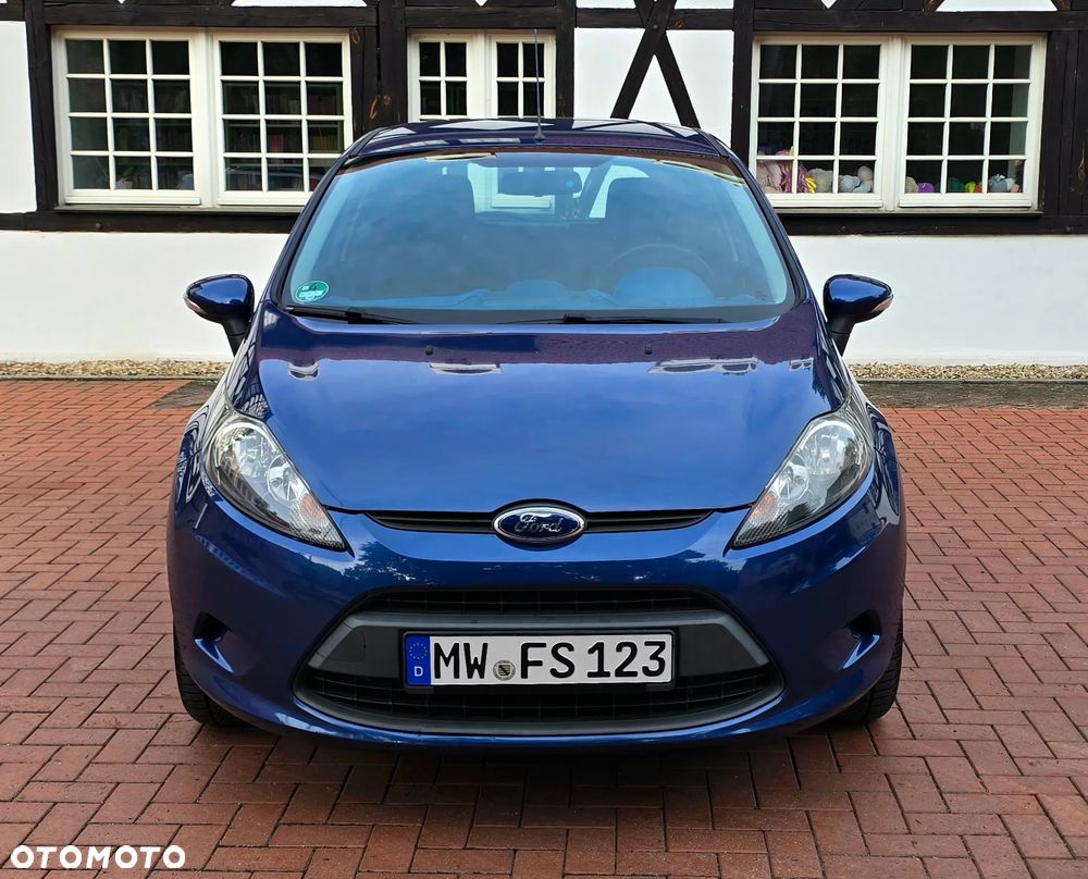Ford Fiesta 1.25 Ambiente - 2