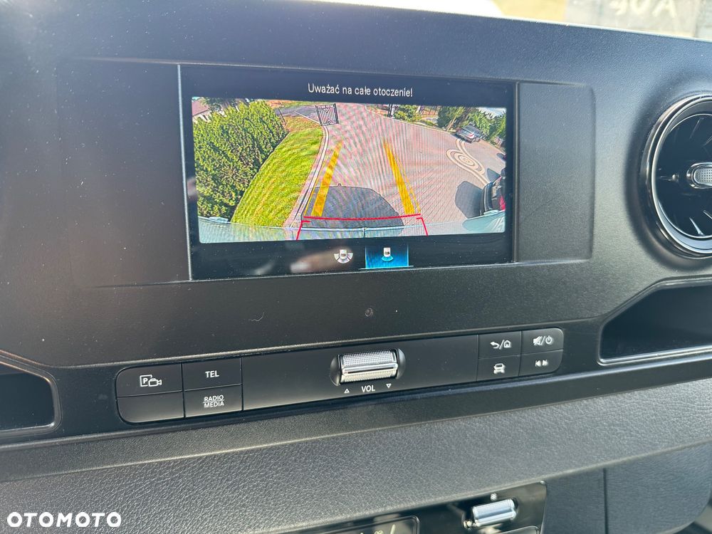 Mercedes-Benz SPRINTER 211 - 31