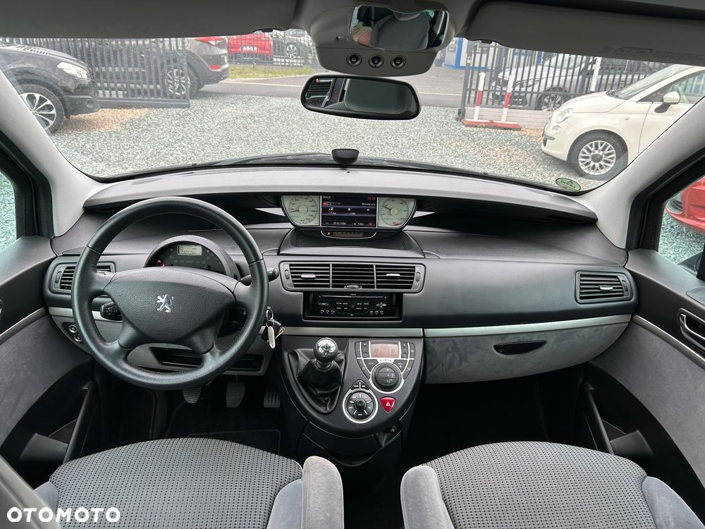 Peugeot 807 - 19