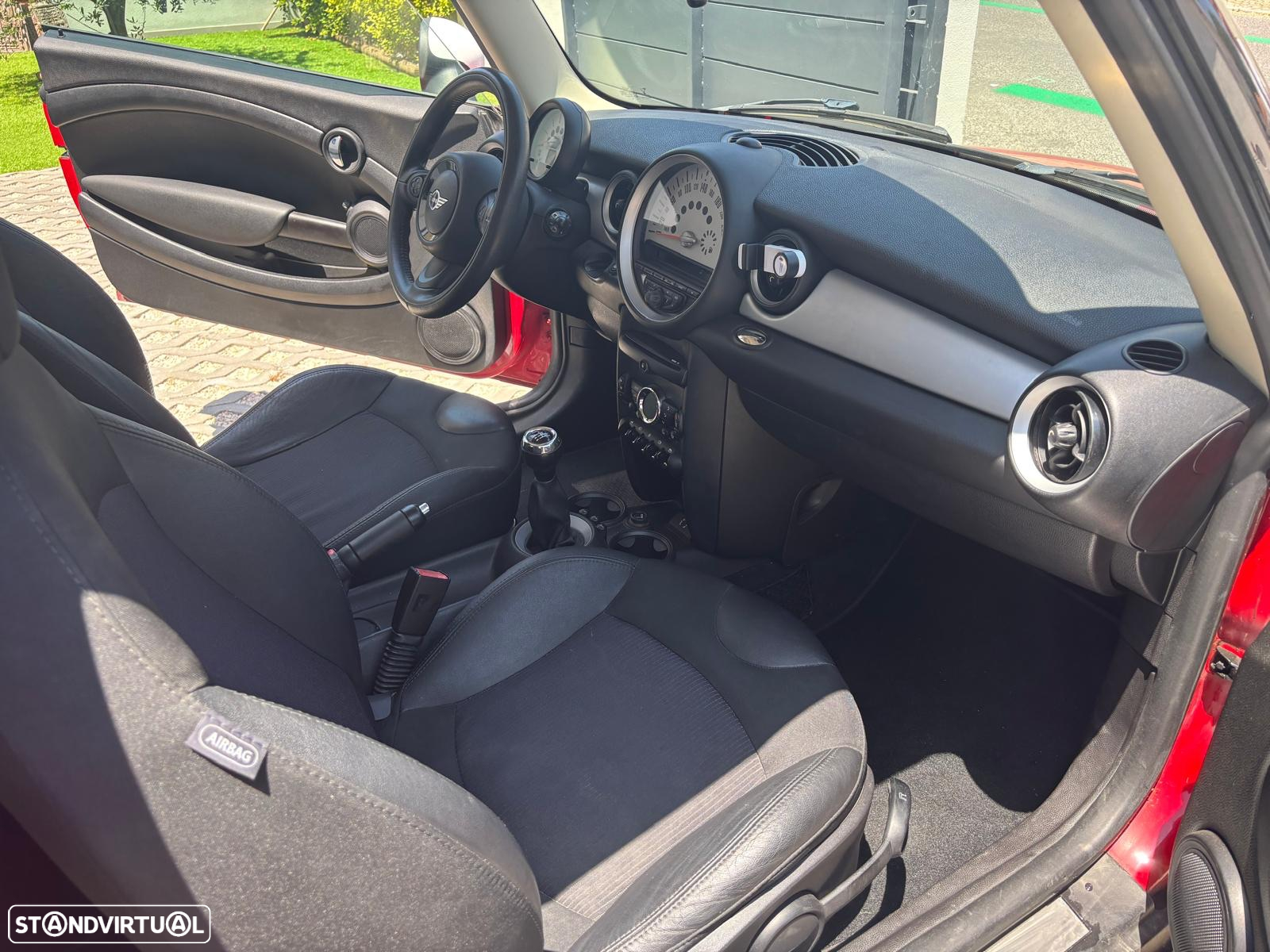 MINI 3 Portas Cooper D - 7