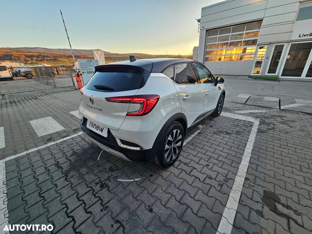 Renault Captur MHEV 140 Techno - 13