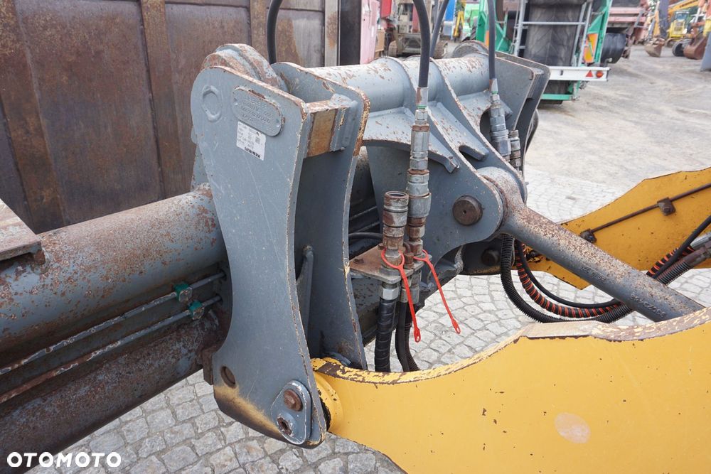 Liebherr L546 6900h Szybkozlacze - 17