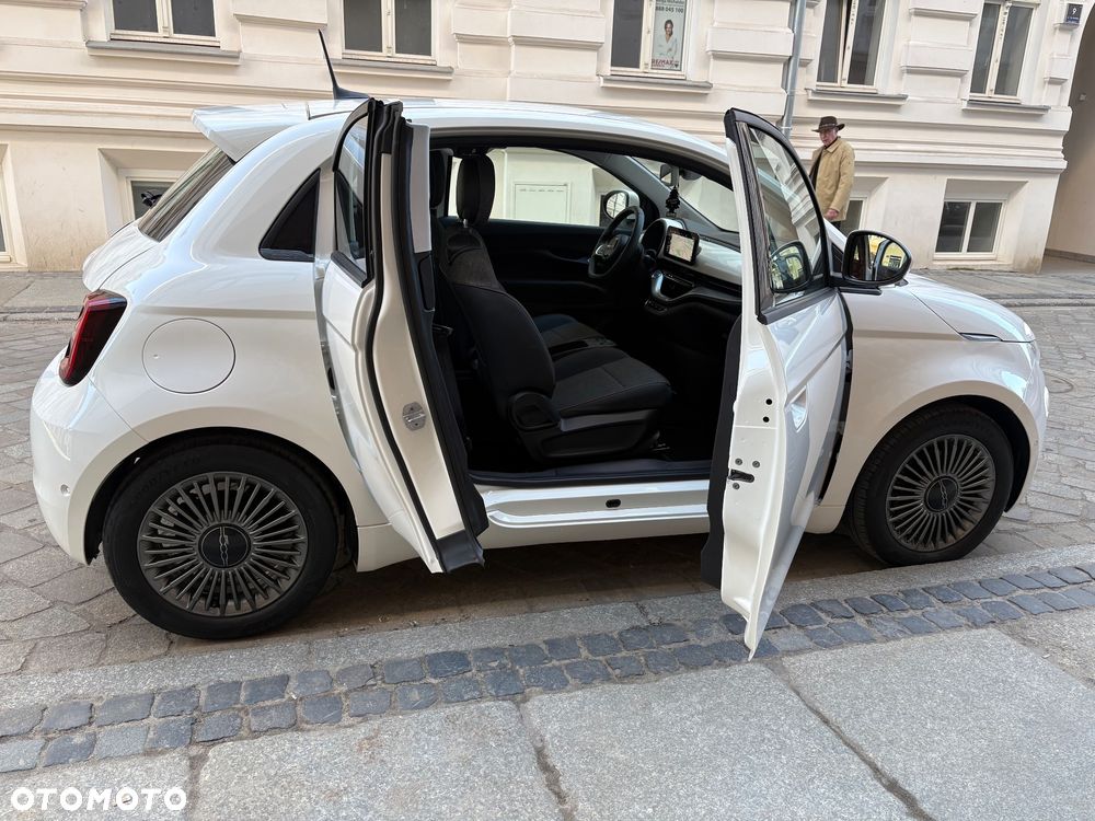 Fiat 500e La Prima - 17