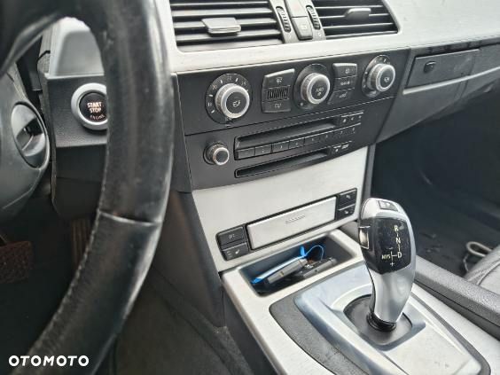 BMW Seria 5 525i xDrive Edition Exclusive - 13