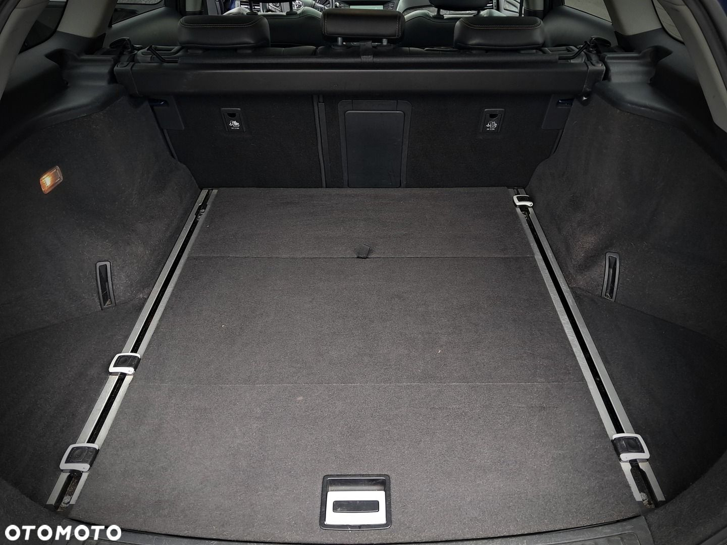 Toyota Avensis 2.0 D-4D Prestige - 12