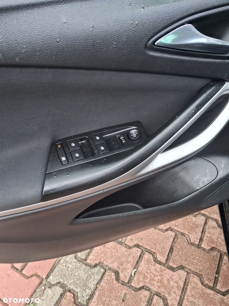 Opel Astra - 14
