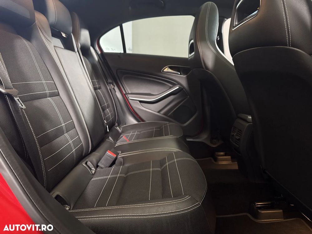 Mercedes-Benz A 200 d 7G-DCT - 13