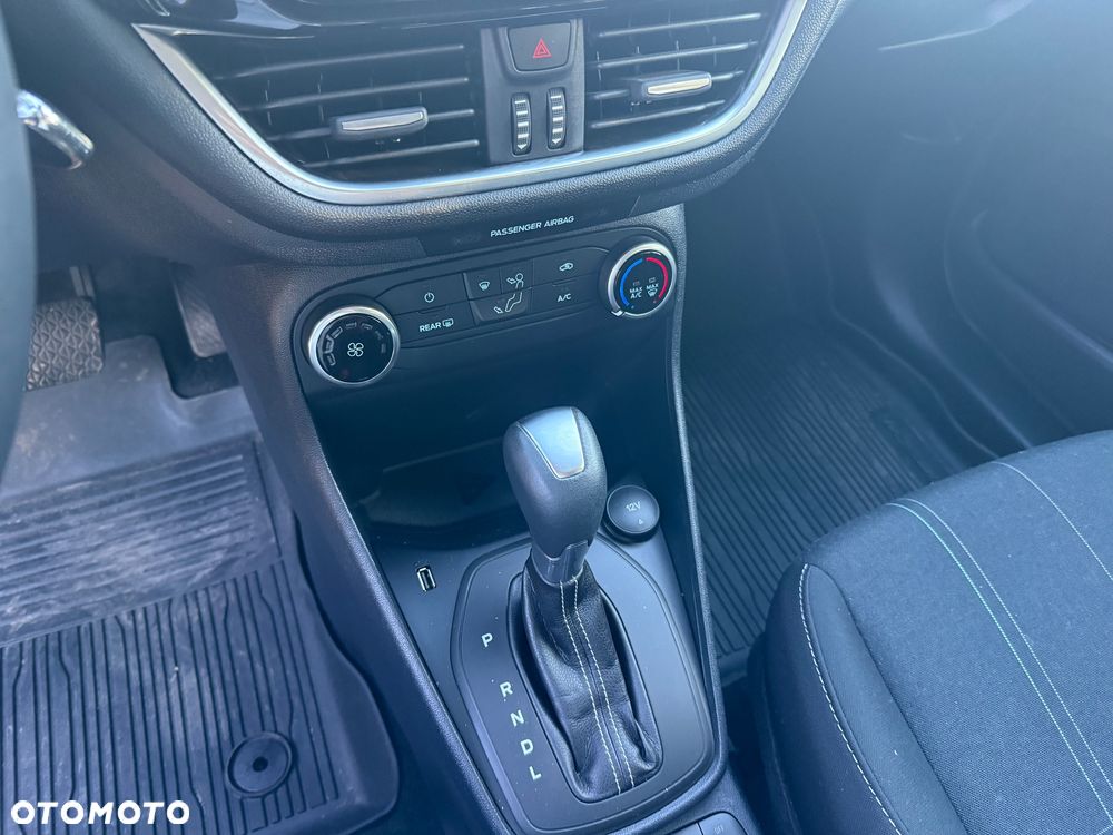 Ford Fiesta - 22
