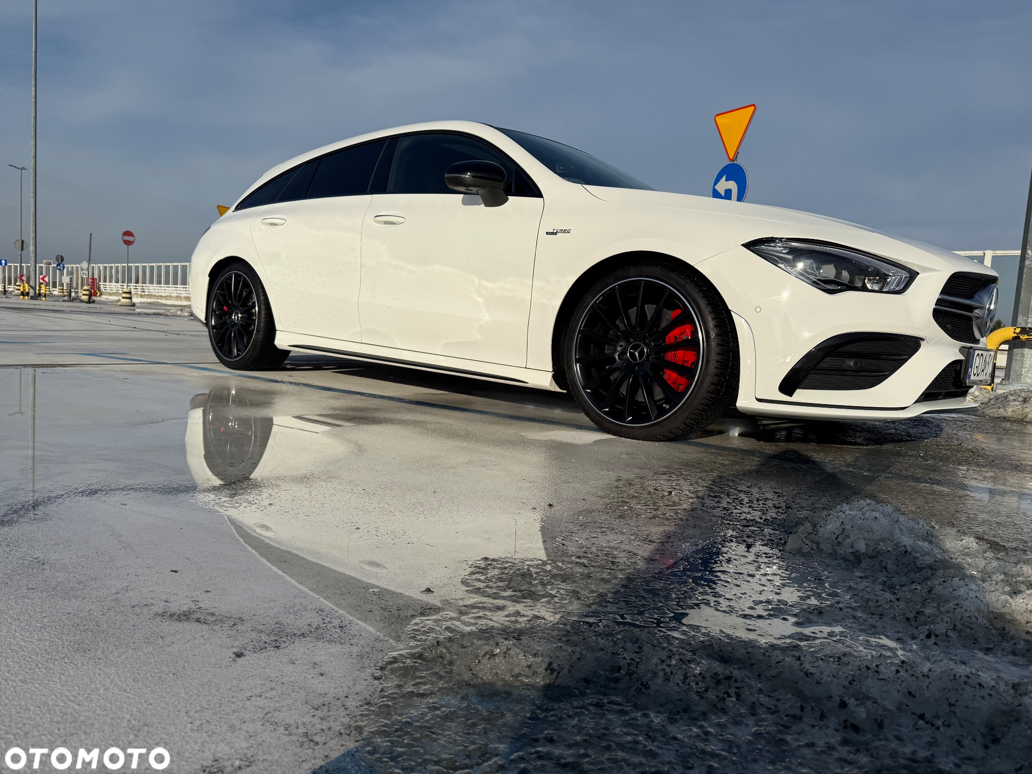 Mercedes-Benz CLA AMG 35 4-Matic 7G-DCT - 8