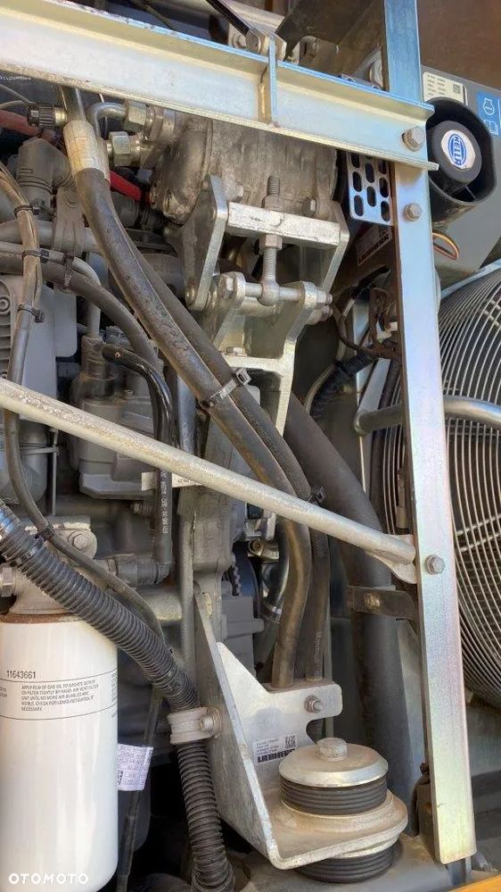 Liebherr A 913 Compact - 11