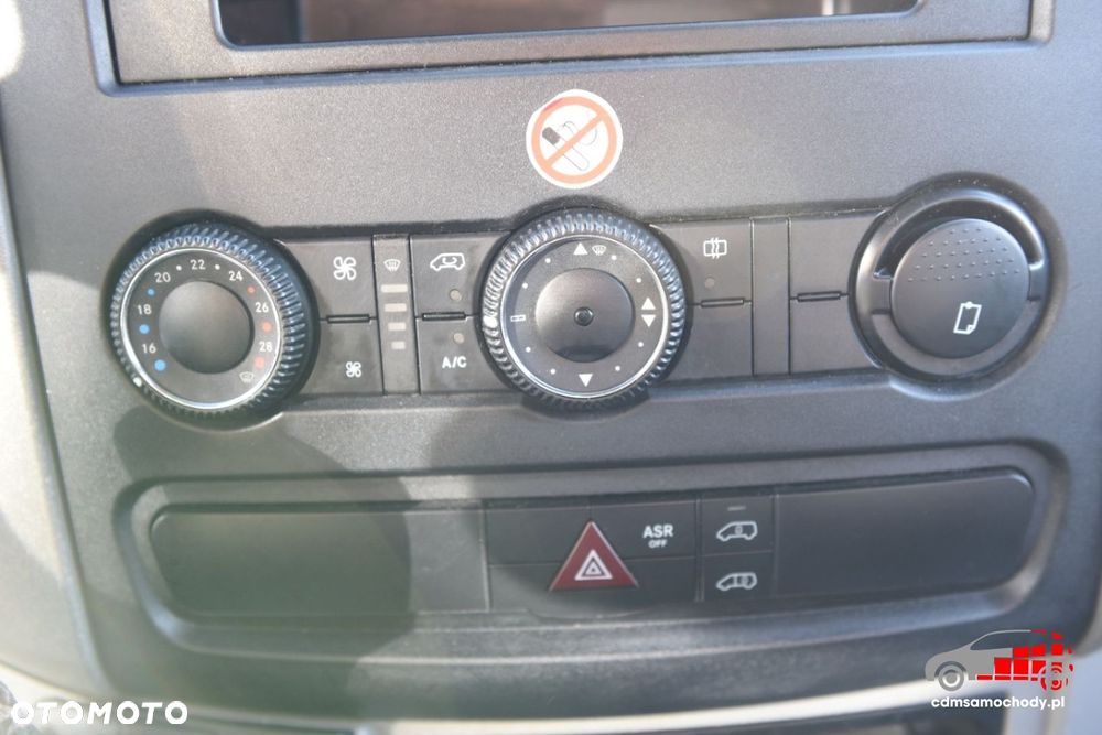 Mercedes-Benz Sprinter - 20