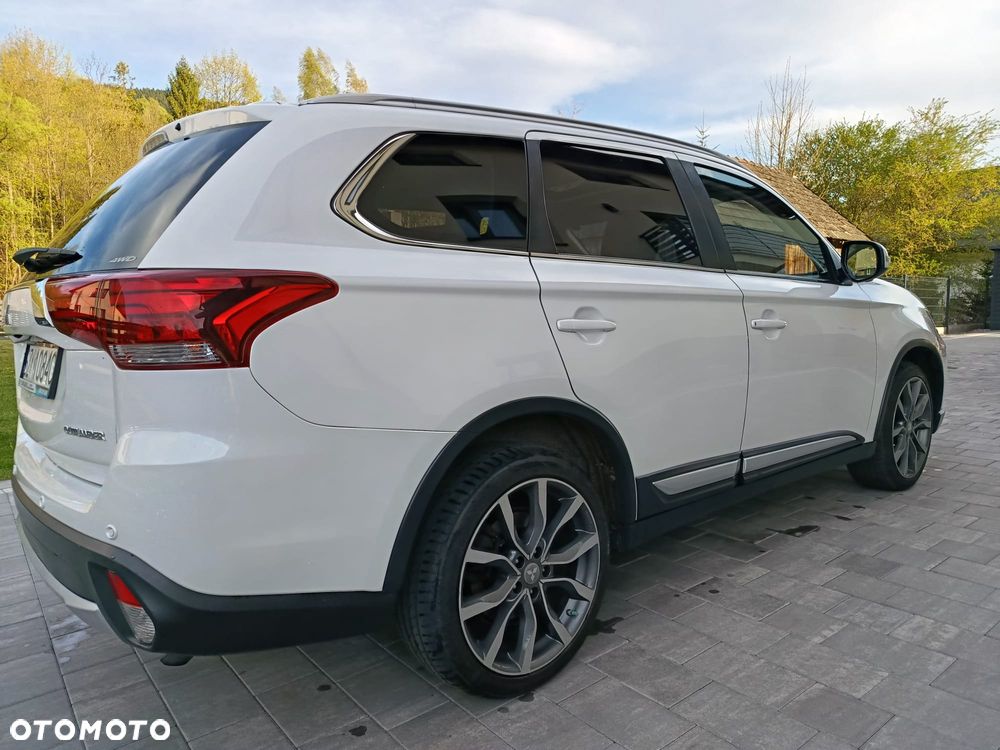 Mitsubishi Outlander 2.0 4WD CVT Diamant Edition+ - 6
