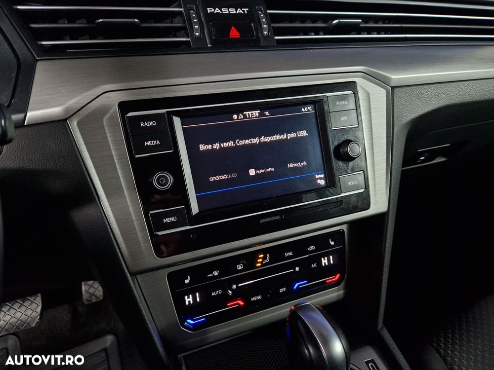 Volkswagen Passat 2.0 TDI DSG Trendline - 18