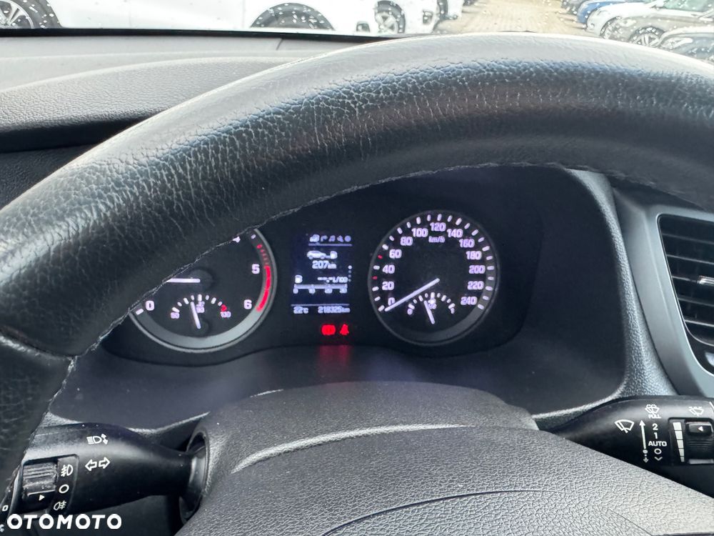 Hyundai Tucson 1.7 CRDI BlueDrive Comfort 2WD - 13