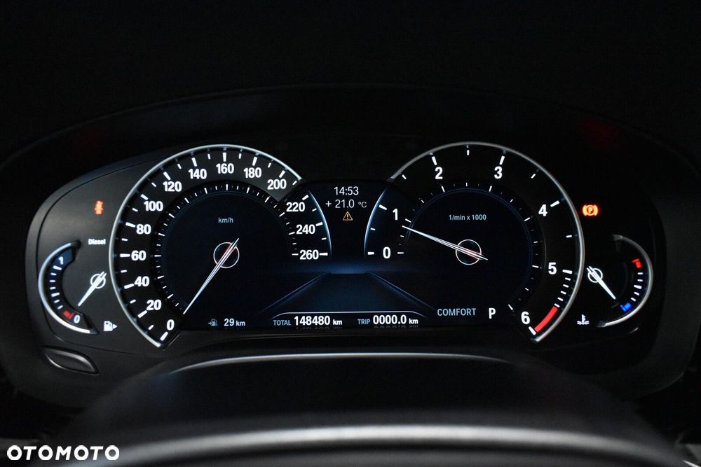 BMW Seria 5 520d xDrive M Sport sport - 15