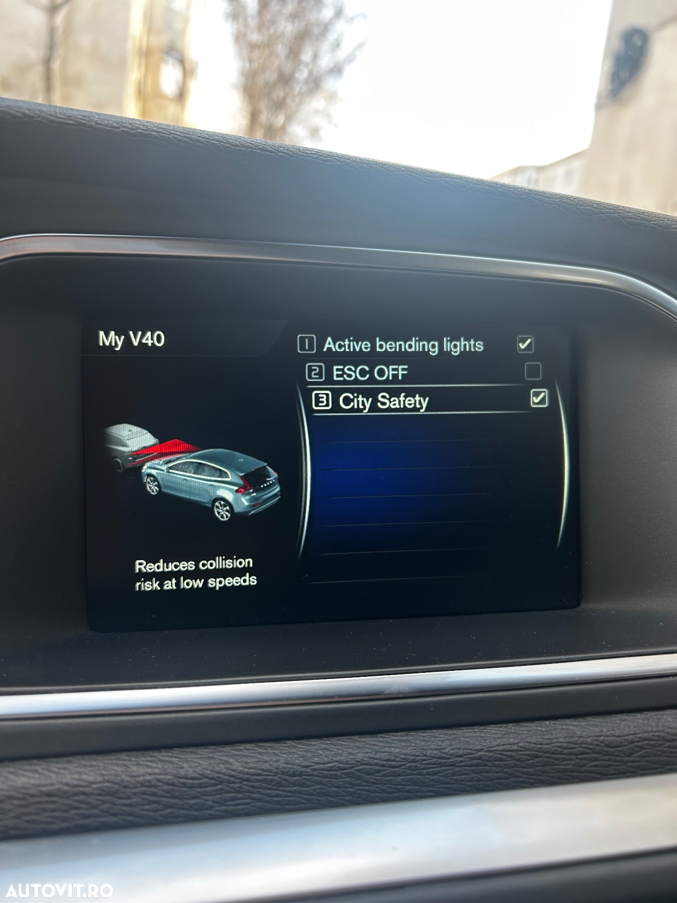 Volvo V40 - 16