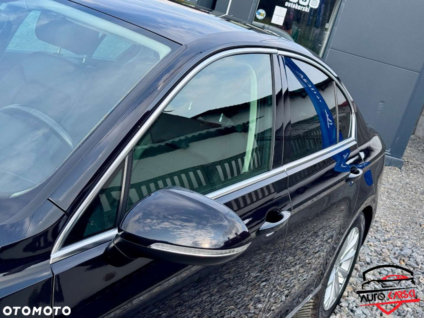 Volkswagen Passat - 13