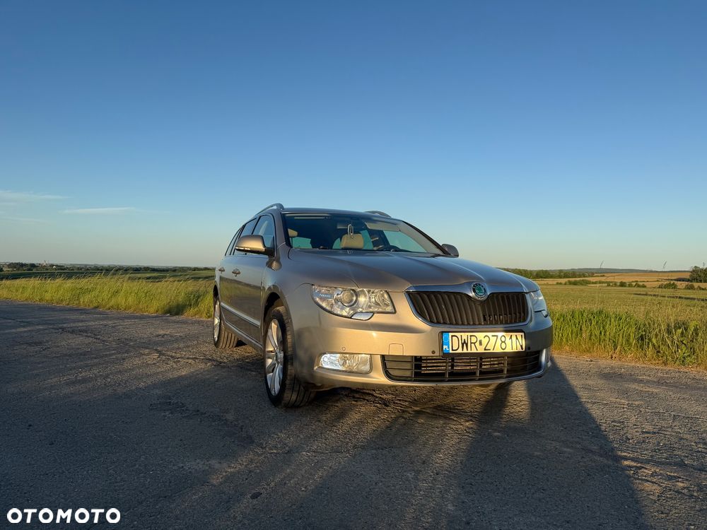 Skoda Superb 2.0 TDI Active - 10