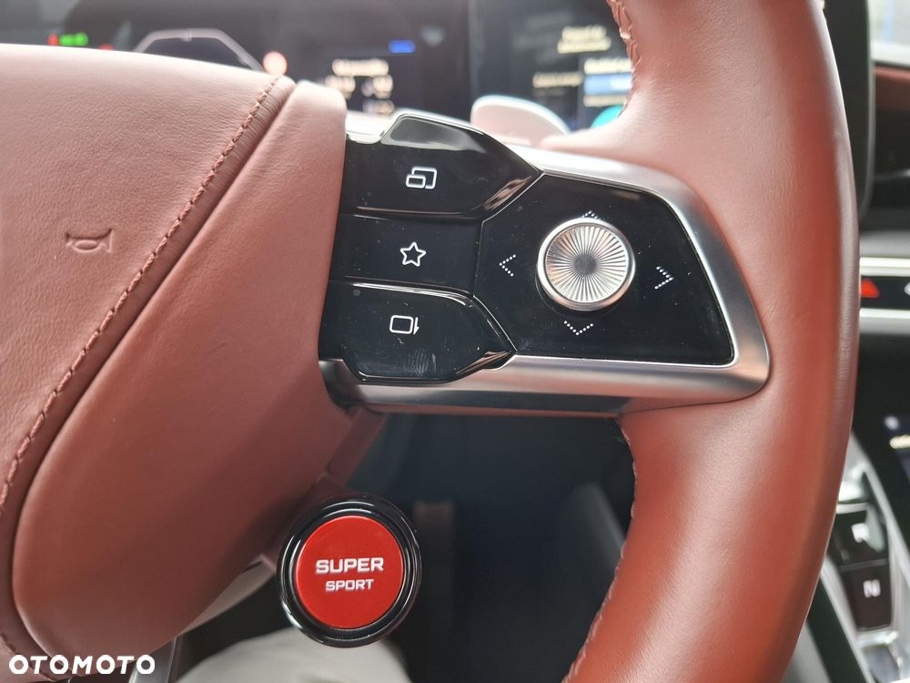 MG Cyberster 77kWh AWD Czarny Dach - 17