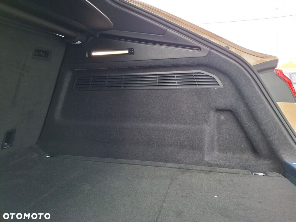 Audi SQ8 - 21