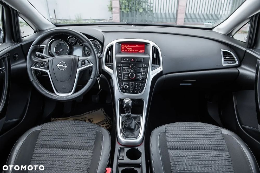 Opel Astra 1.4 Turbo Style - 24