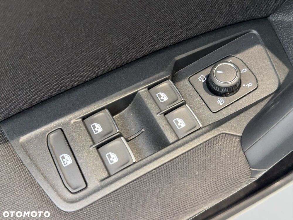 Volkswagen Tiguan - 11