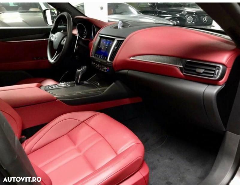 Maserati Levante S Q4 GranSport - 13