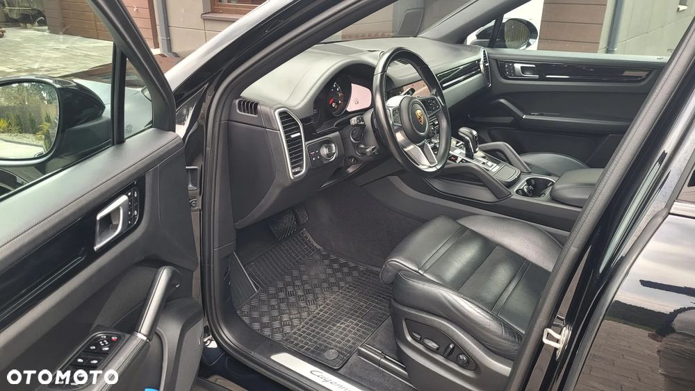 Porsche Cayenne Standard - 10