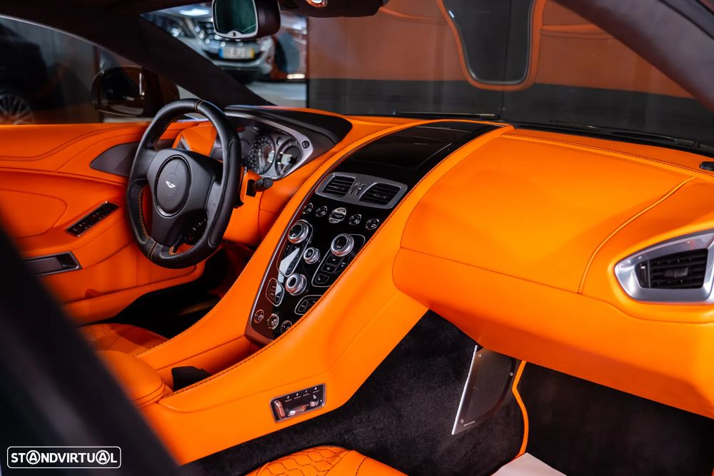 Aston Martin Vanquish 5.9 V12 - 15