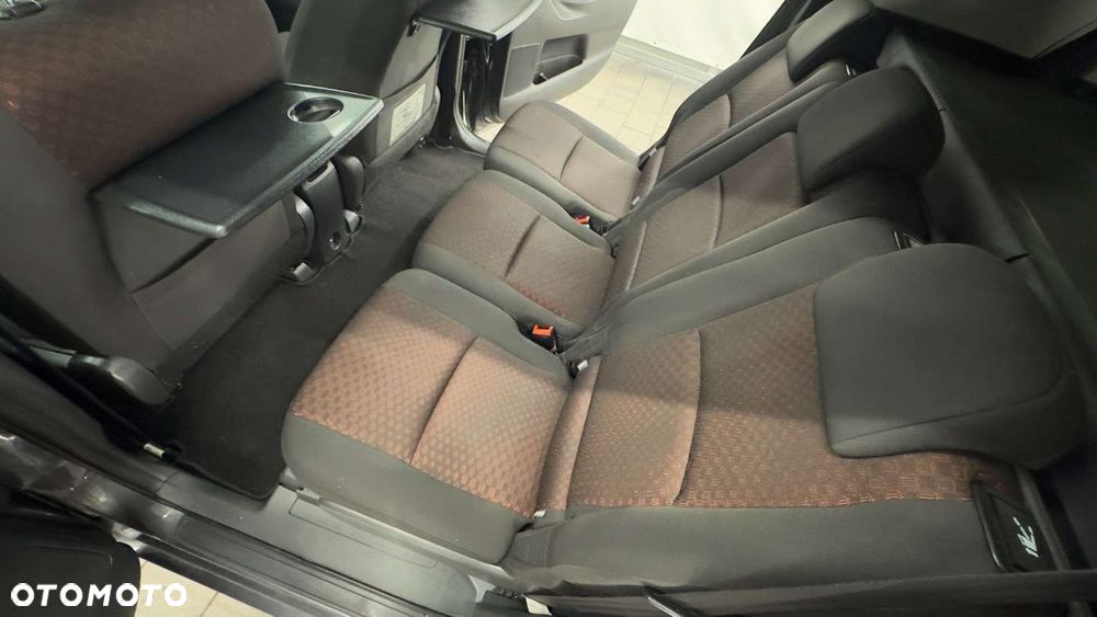 Toyota Verso - 30