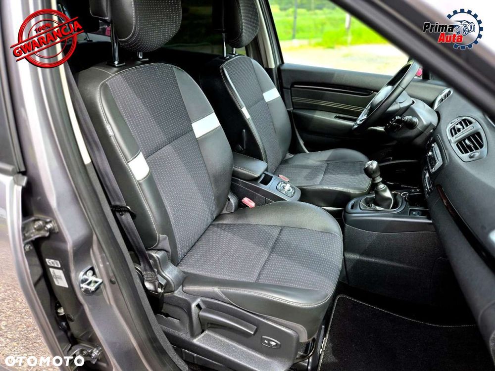 Renault Scenic ENERGY TCe 130 BOSE EDITION - 27