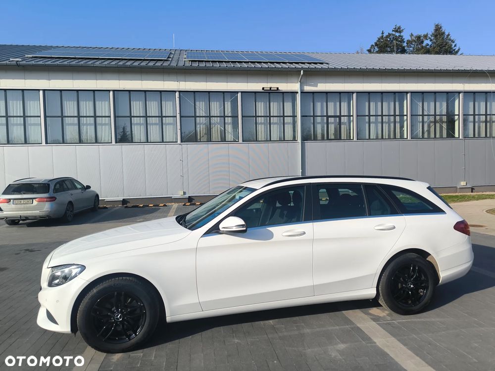 Mercedes-Benz Klasa C 180 T Avantgarde - 4