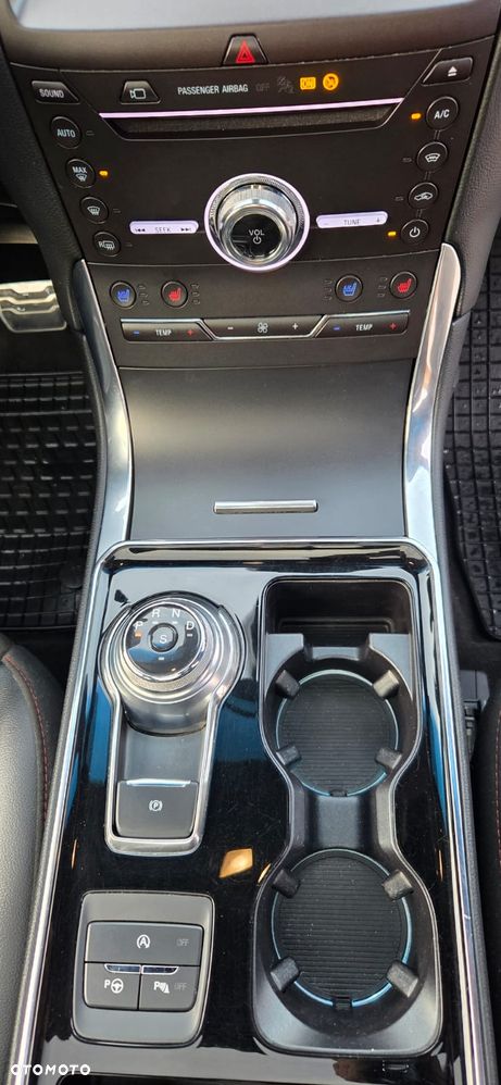 Ford Edge 2.0 EcoBlue Twin-Turbo 4WD ST-Line - 27