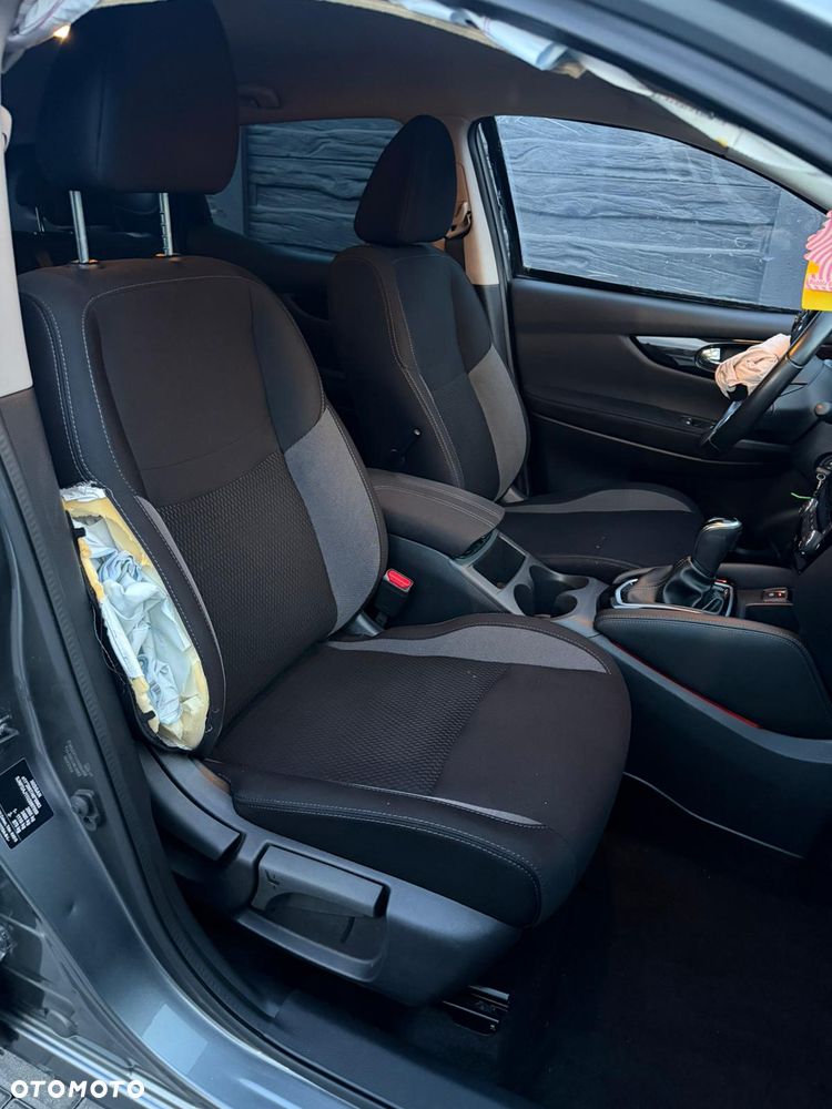 Nissan Qashqai 1.6 DCi Xtronic N-Connecta - 12