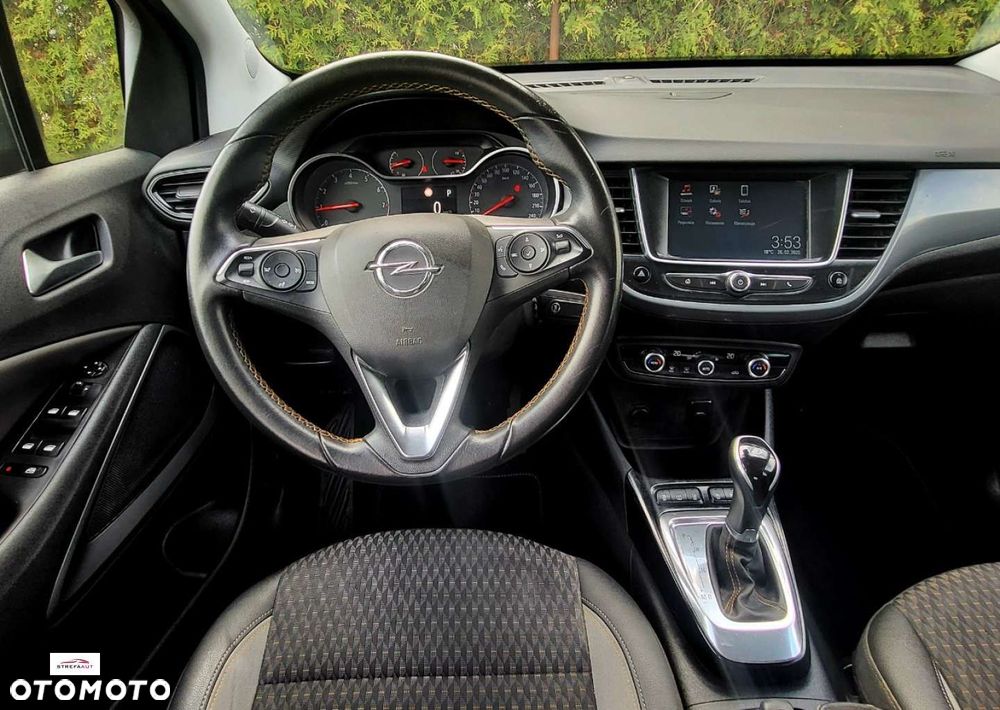 Opel Crossland X - 11