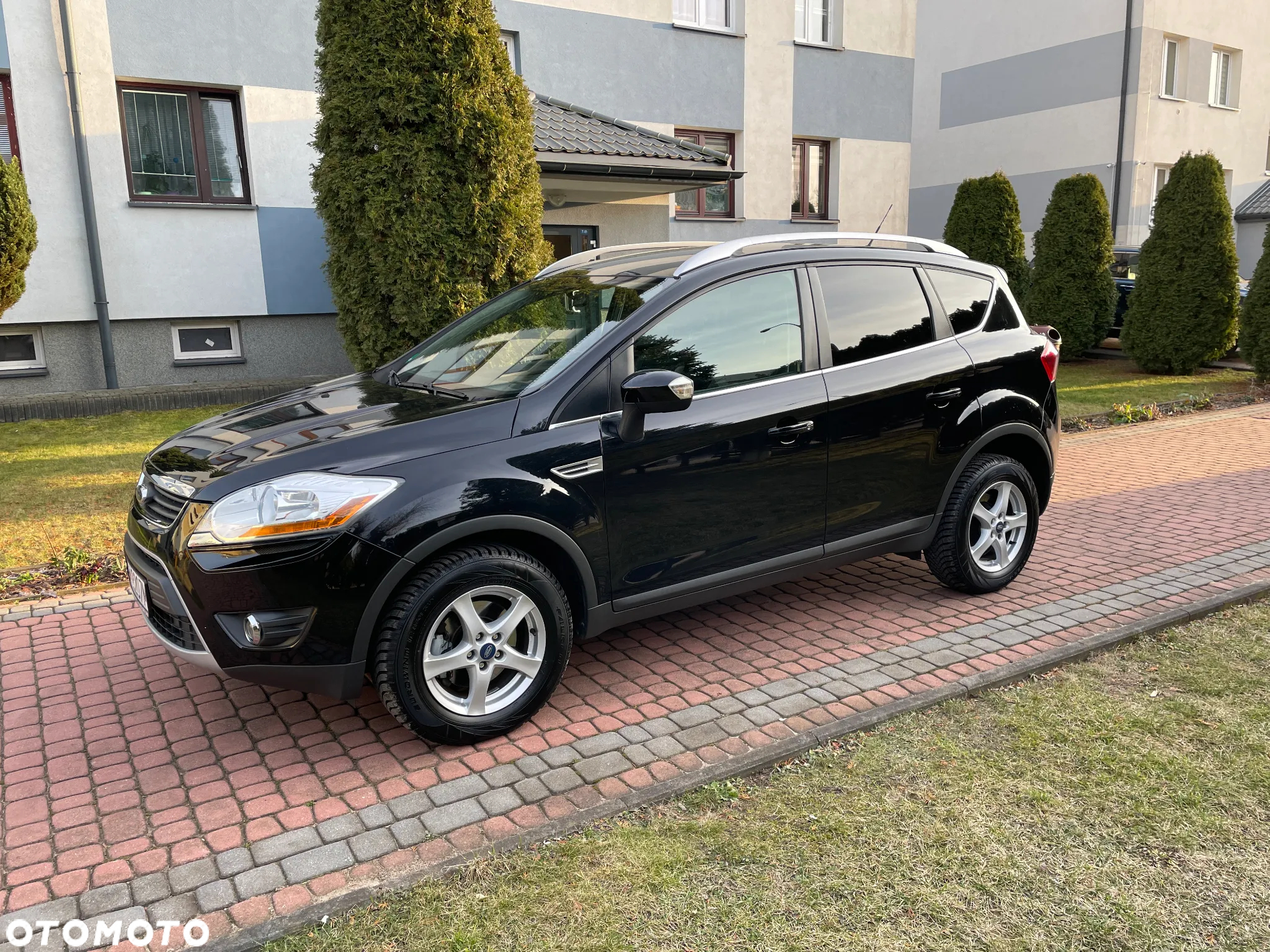 Ford Kuga 2.0 TDCi 2x4 Trend - 3
