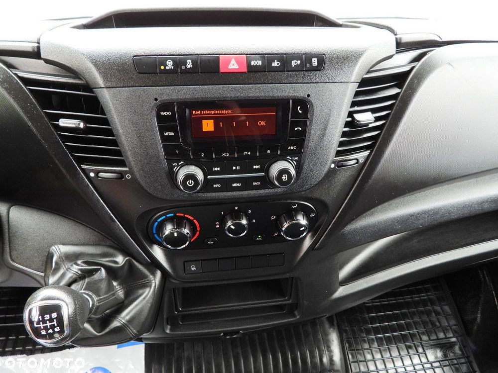 Iveco DAILY  35S18 PLANDEKA 10 PALET WEBASTO TEMPOMAT KLIMATYZACJA  180KM - 36