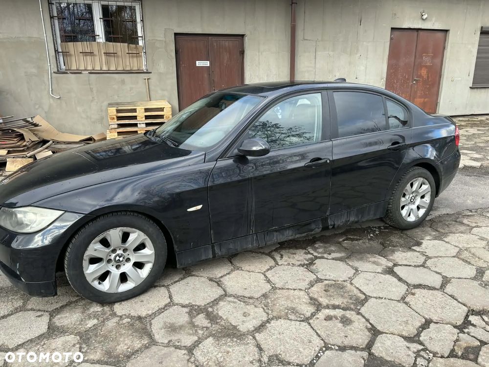 BMW Seria 3 325i - 1