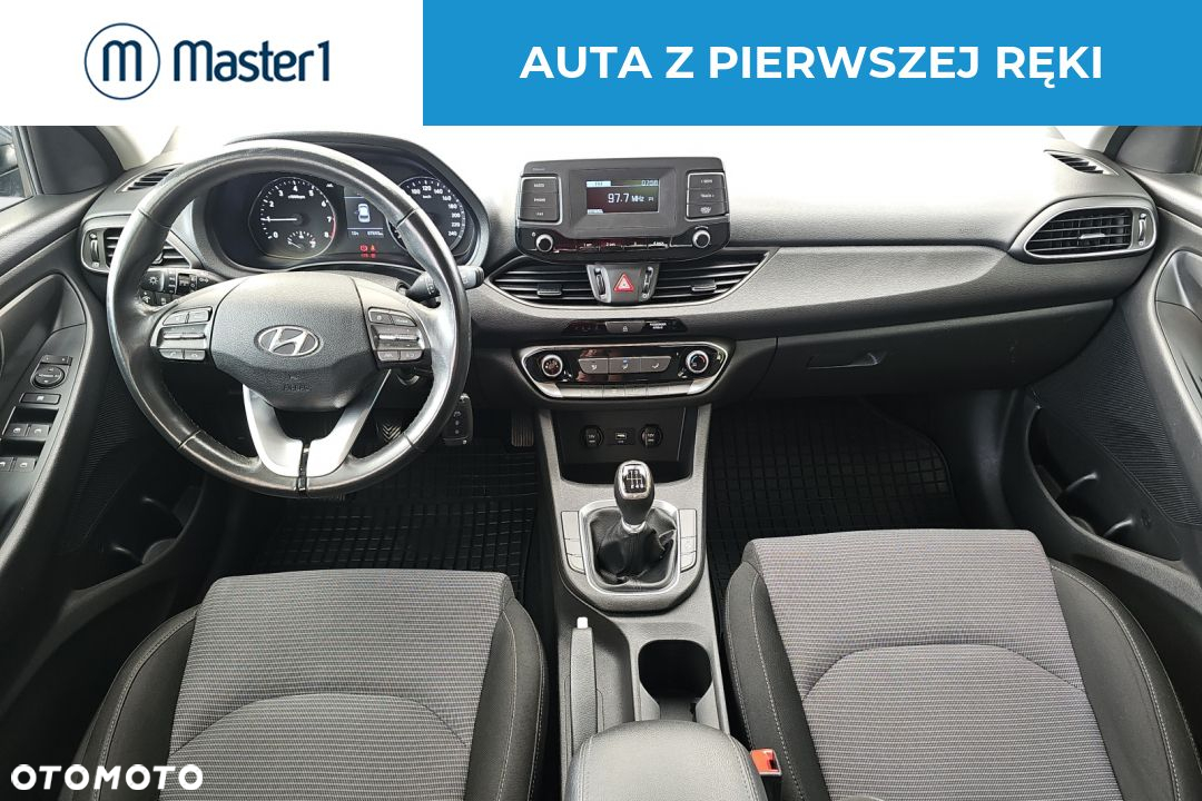 Hyundai i30 1.5 DPI Classic + - 6