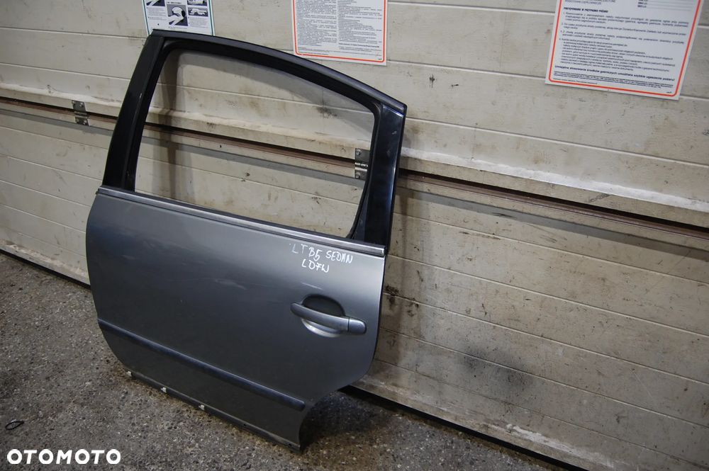 DRZWI LEWY TYŁ TYLNE LEWE LD7W VW PASSAT B5 LIFT SEDAN - 3