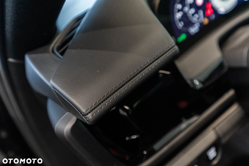 Porsche Panamera 4 E-Hybrid PHEV - 28