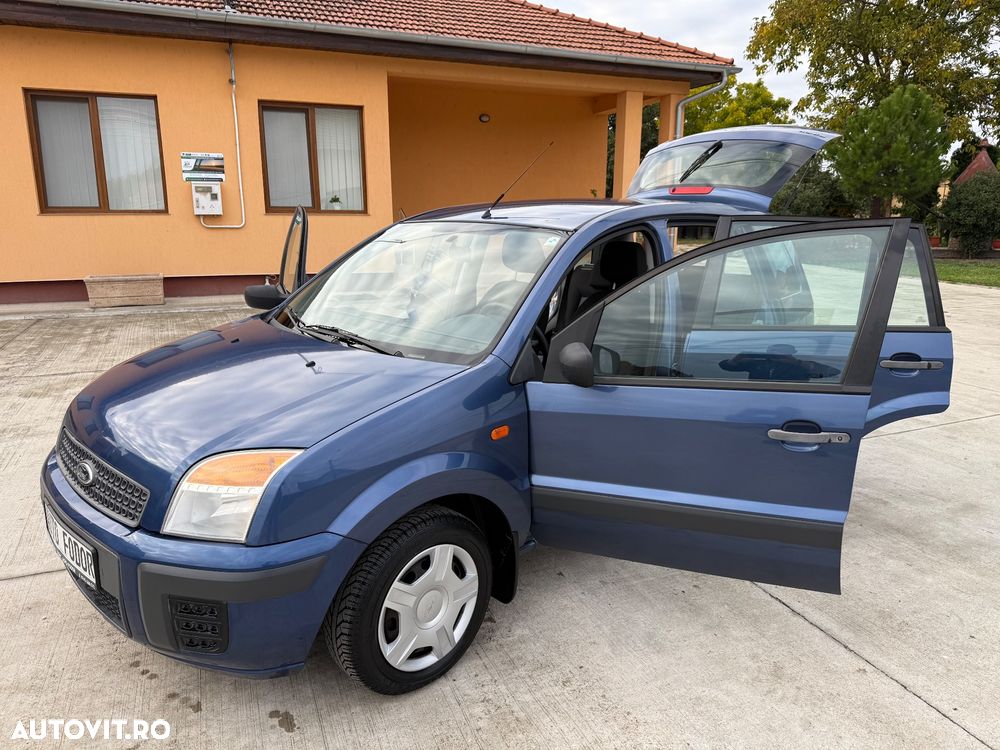 Ford Fusion 1.4 TDCI Ambiente - 28